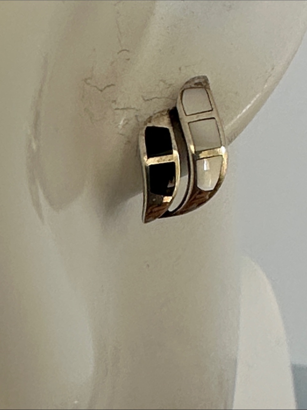 925 sterling Silver Onyx mother of pearl Gems Earrings